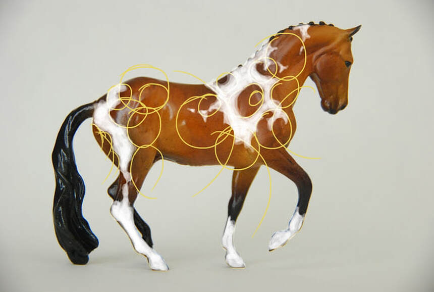 Using photoshop while customizing and repainting a model horse